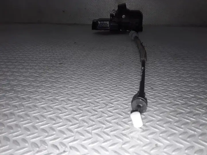 Volvo V50 (2004 - 2008) 30753664 Замок передней двери — фото 3