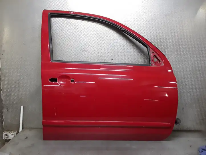 Nissan Micra (2003 - 2007) Дверь — фото 1