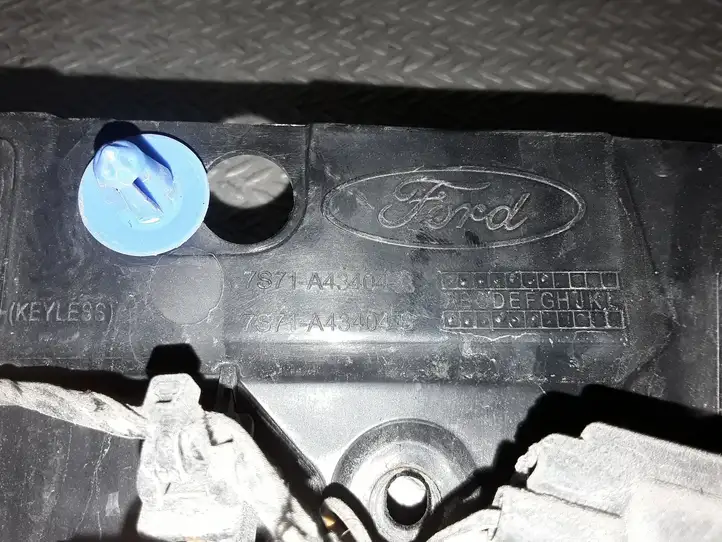 Ford Mondeo MK IV (2007 - 2014) 7S71A43404A Подсветка номера — фото 4