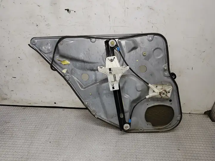 Seat Ibiza III (6L) (2002 - 2008) 6L4839752S Механический стеклоподъемник задней двери — фото 3