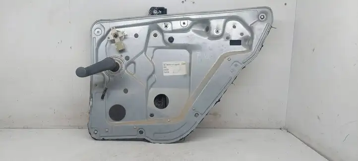 Skoda Fabia Mk1 (6Y) (1999 - 2007) 6Y0839752B Механический стеклоподъемник задней двери — фото 1