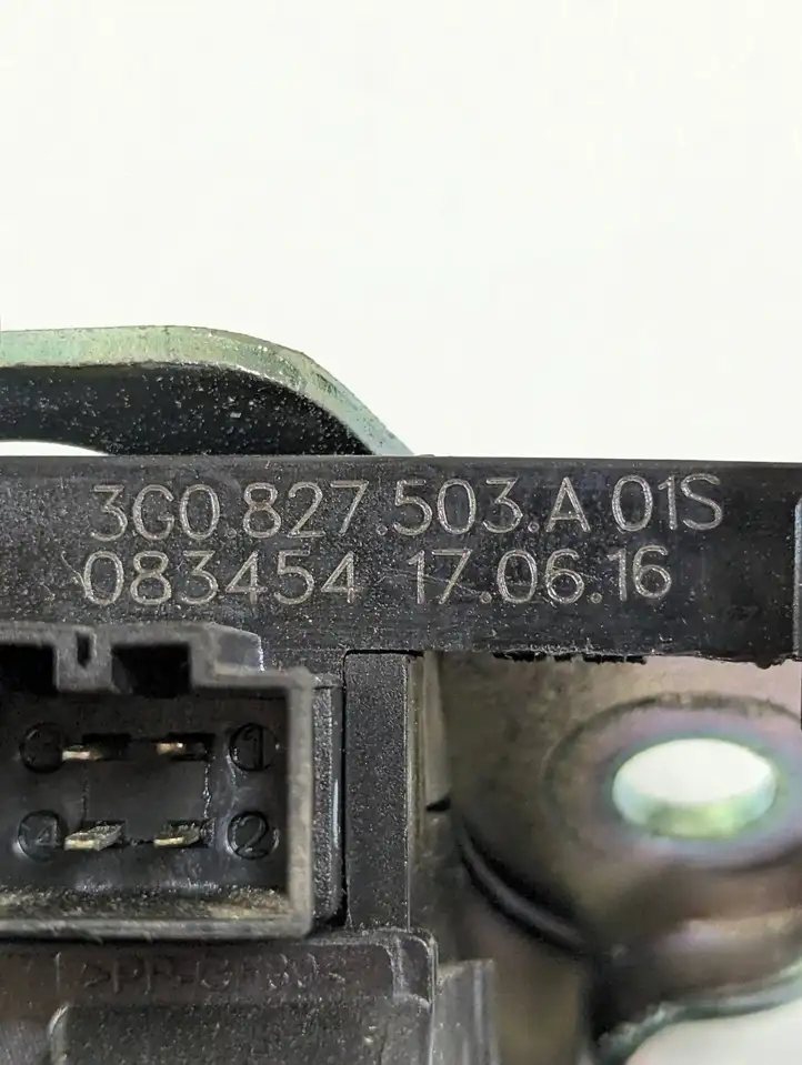 Audi A4 S4 B9 (2015 - 2019) 3G0827503A Замок крышки багажника — фото 3