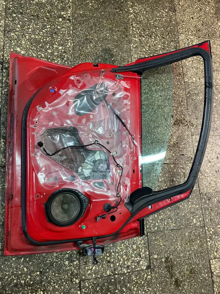 Opel Astra J (2009 - 2012) Дверь — фото 2