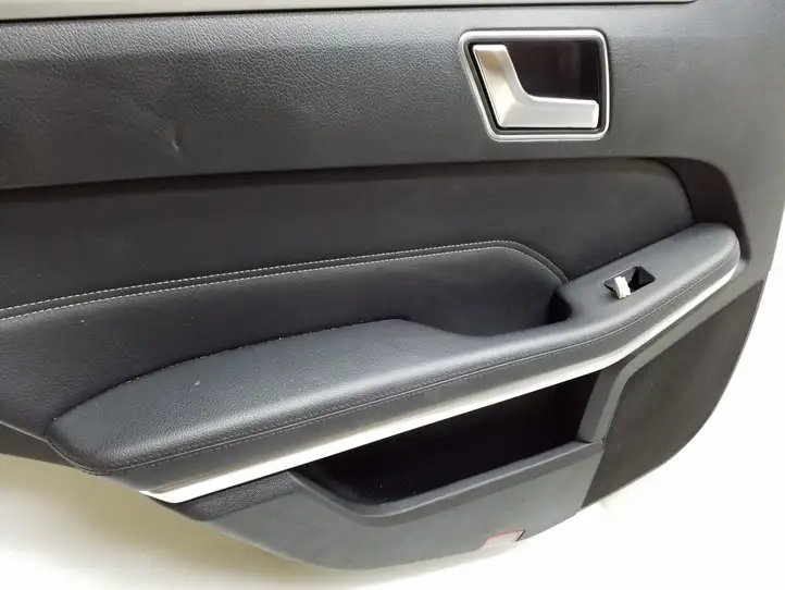 Mercedes-Benz E W212 (2009 - 2016) A2127308194 Обшивка задней двери — фото 5