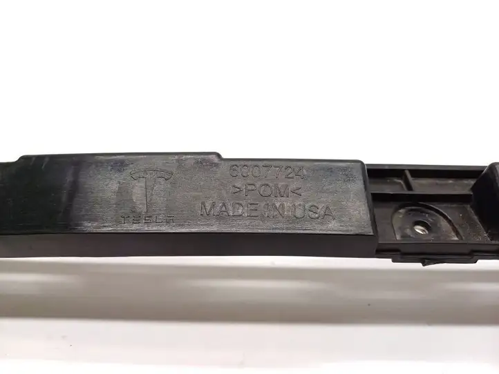 Tesla Model S (2012 - 2016) 6007724-00-C Кронштейн заднего бампера — фото 2