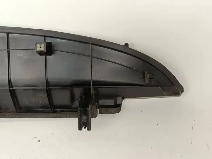 Toyota Mirai (2015 - 2020) 1659277010 Дефлектор воздуха — фото 10