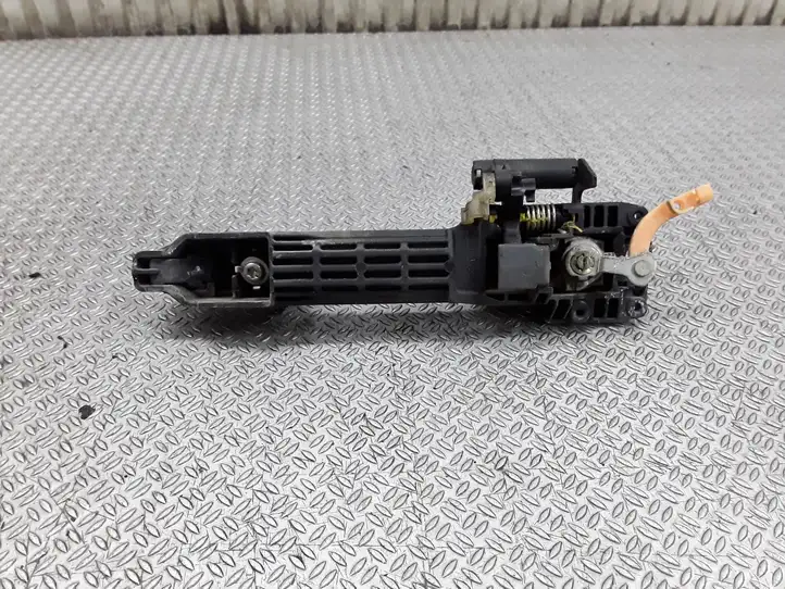Toyota Avensis Verso (2001 - 2004) Наружная ручка двери — фото 2