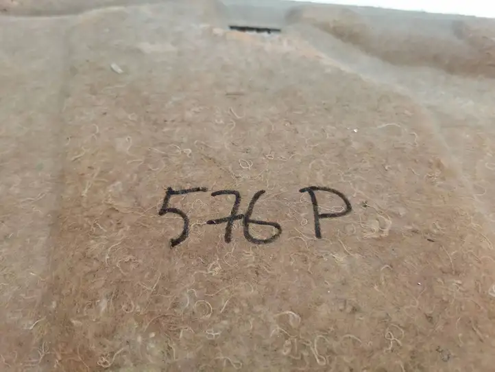 Toyota RAV 4 (XA30) (2006 - 2016)   Звукоизоляция капота