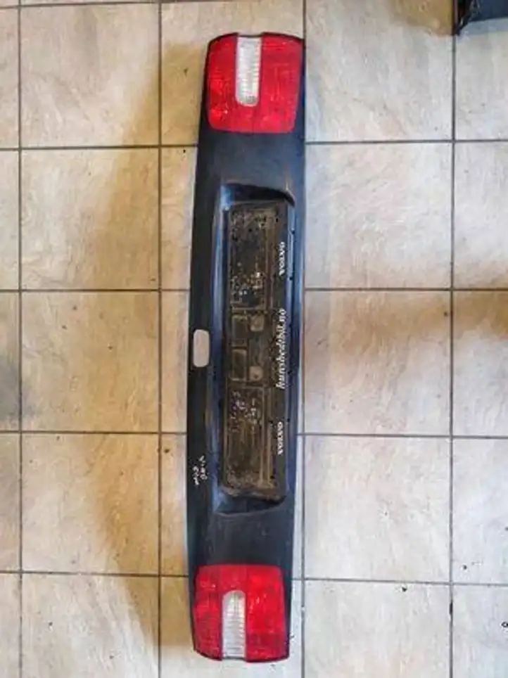 Volvo S40, V40 (2000 - 2004) 285800 Подсветка номера — фото 1
