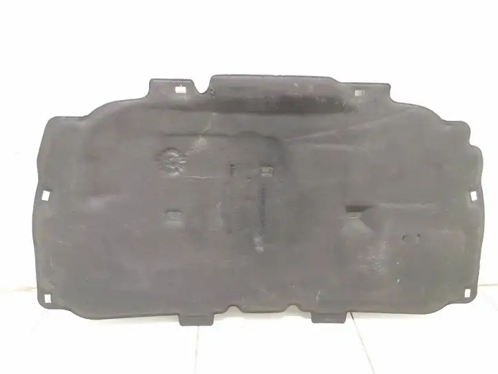 Volvo C30 (2007 - 2010)   Звукоизоляция капота