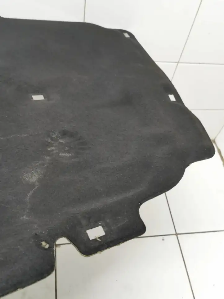 Volvo C30 (2007 - 2010)   Звукоизоляция капота