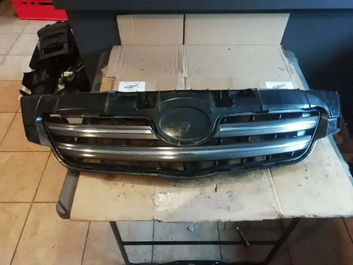 Toyota Corolla E140 E150 (2007 - 2013) 531142-02100 Передняя решетка — фото 2
