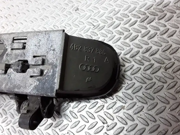 Audi A6 S6 C5 4B (1997 - 2001) 4B2837886A Наружная ручка двери — фото 2