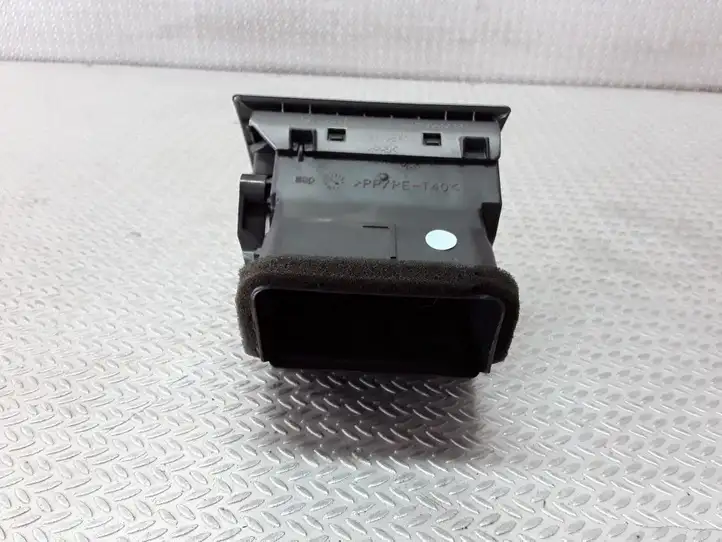 Opel Vectra C (2002 - 2005) 230635620 Боковой воздушный дефлектор — фото 3