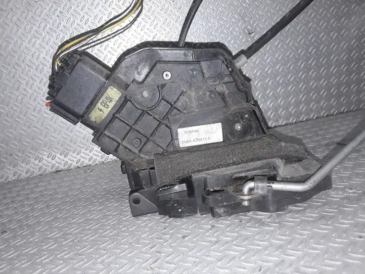 Mazda 3 I (2003 - 2006) 3N6AA26413B Замок задней двери — фото 2