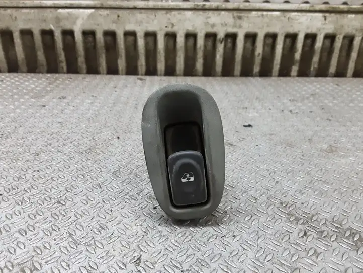Renault Scenic I (1996 - 2003) 7700836267 Кнопка стеклоподъемников — фото 1