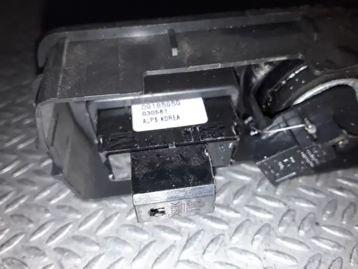 Opel Signum (2002 - 2008) 09185959 Кнопка стеклоподъемников — фото 2