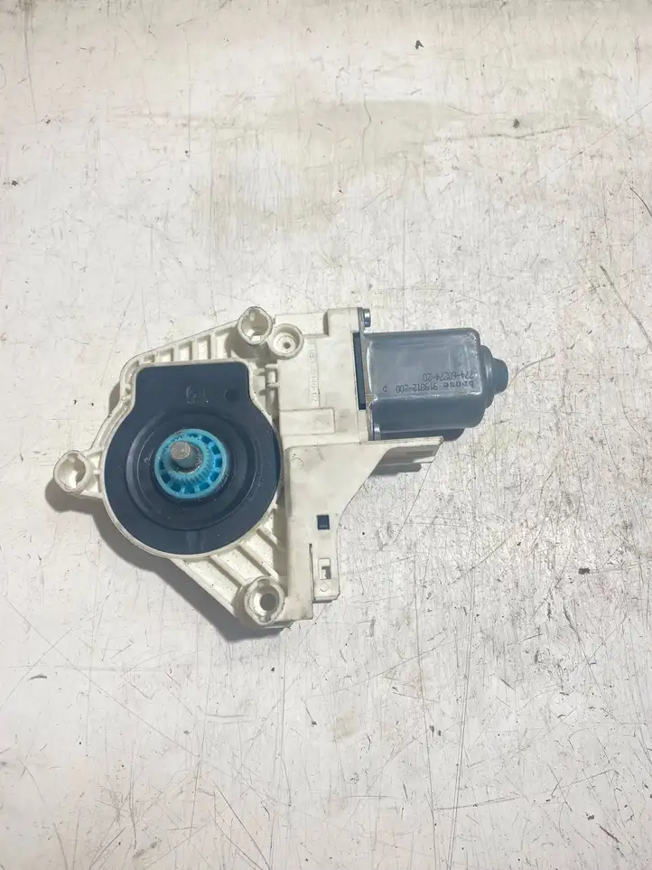 Volkswagen Touareg II (2010 - 2018) 8K0959811A Стеклоподъемник задней двери — фото 2
