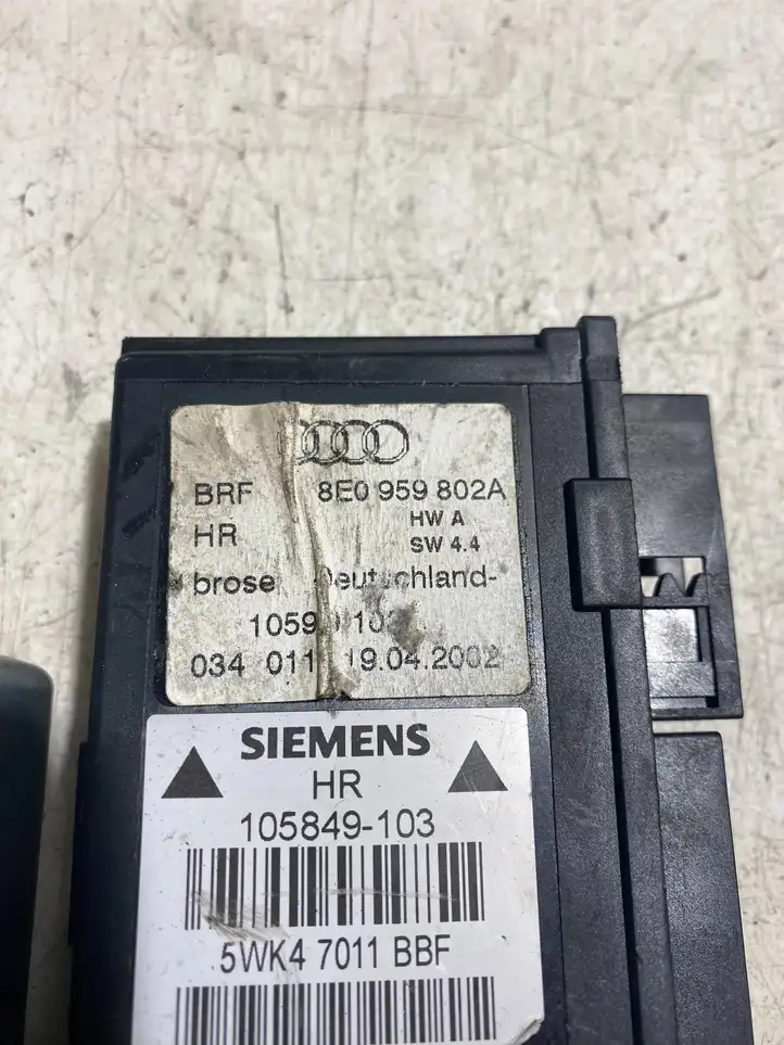 Audi A4 S4 B6 8E 8H (2000 - 2006) 8E0959802A Стеклоподъемник задней двери — фото 3