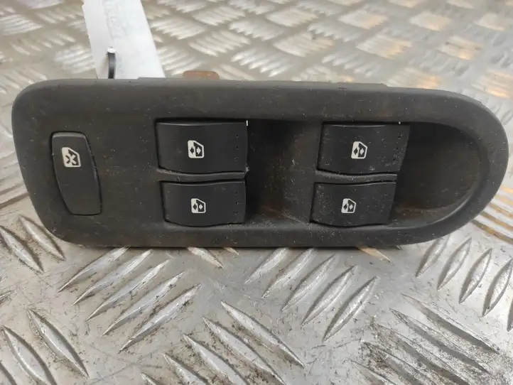 Renault Scenic II - Grand scenic II (2003 - 2006) 025330 Блок кнопок стеклоподъемников — фото 2
