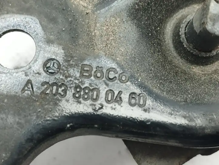 Mercedes-Benz ML W164 (2005 - 2011) A2038800460 Кронштейн замка капота — фото 5