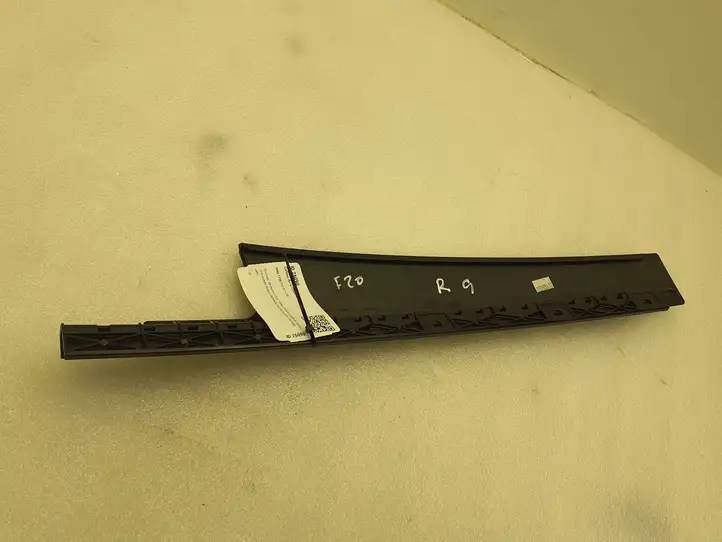 BMW 1 F20 F21 (2011 - 2019) 51337240876 Накладка стекла задней двери — фото 3