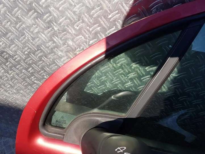 Citroen C3 Mažasis A priekinių durų stiklas (keturdurio)