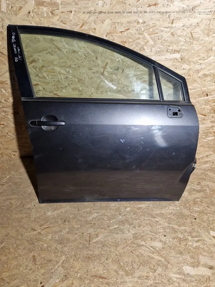 Toyota Corolla Verso AR10 (2004 - 2009) Дверь — фото 1