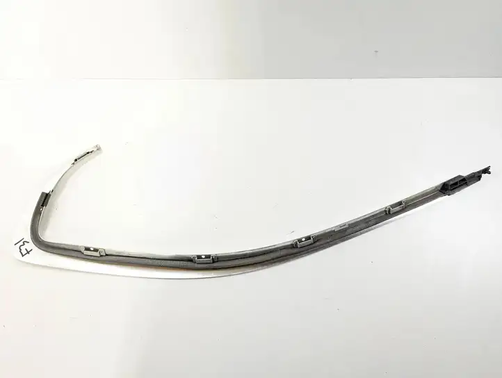 BMW 3 F30 F35 F31 (2012 - 2018) 51337263240 Облицовка заднего бокового стекла — фото 2
