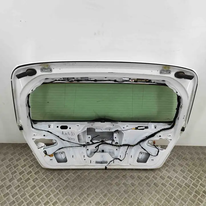 Audi A3/S3 8V (2012 - 2016) 8V4827025D Крышка багажника — фото 4