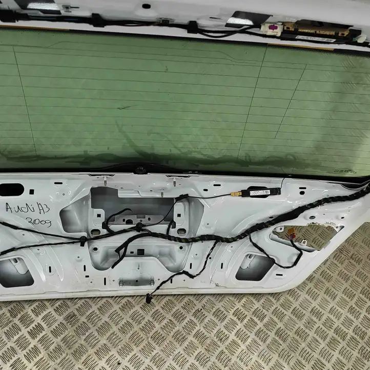 Audi A3/S3 8V (2012 - 2016) 8V4827025D Крышка багажника — фото 5