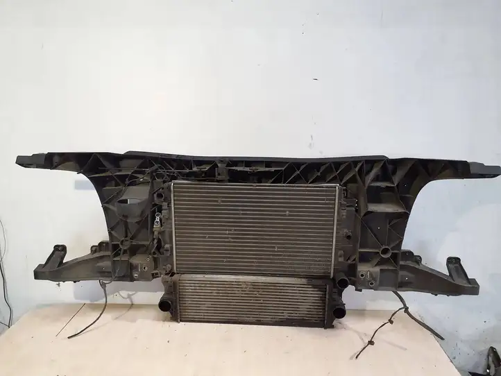 Volkswagen Crafter (2006 - 2016) 9068800003 Панель радиаторов двигателя — фото 4
