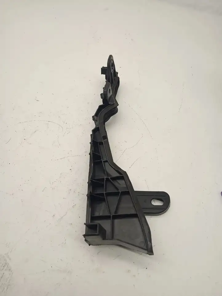 Mercedes-Benz GLC X253/C253 (2015 - )  A2138310400 Другая деталь отсека двигателя