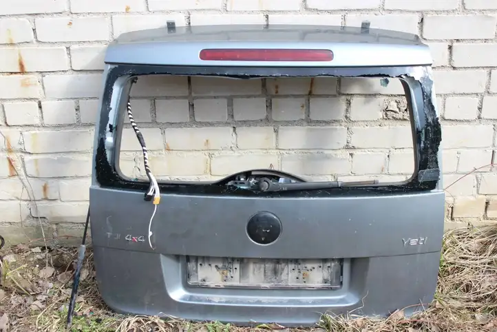 Skoda Yeti (5L) (2009 - 2012) Крышка багажника — фото 1