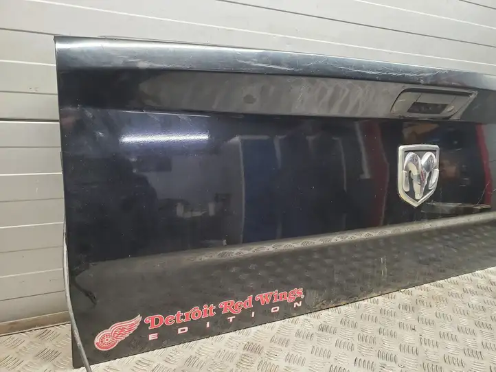 Dodge Ram (2008 - ) Крышка багажника — фото 7