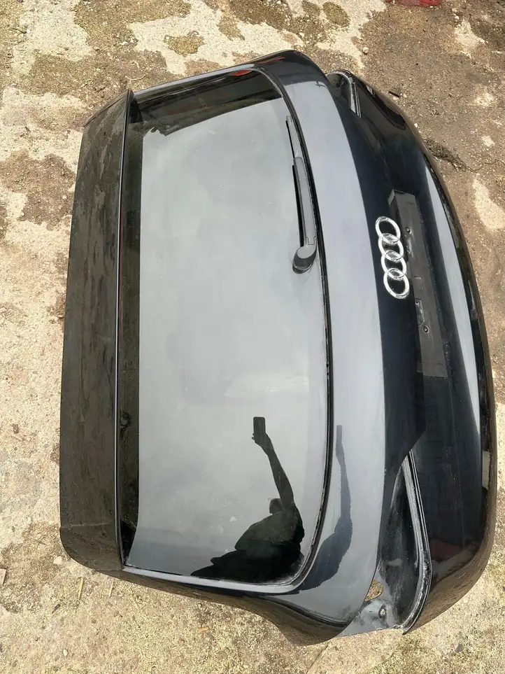 Audi Q5 SQ5 (2008 - 2012) 8R0827023C Крышка багажника — фото 2