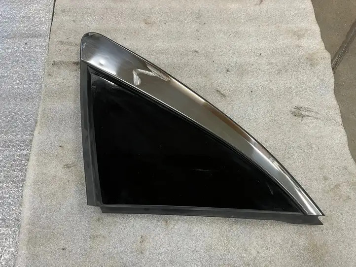 Ford Escape IV (2020 - ) LJ6BS29750BB Форточка двери — фото 1