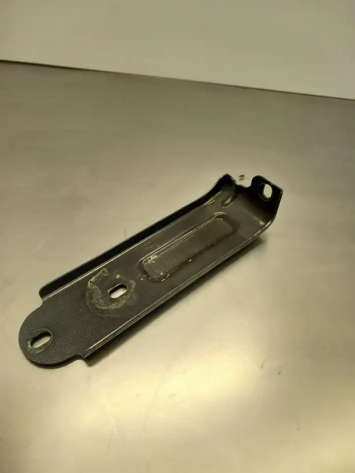 Porsche 911 991 (2011 - 2019) 99150355800 Крепление крыла — фото 2