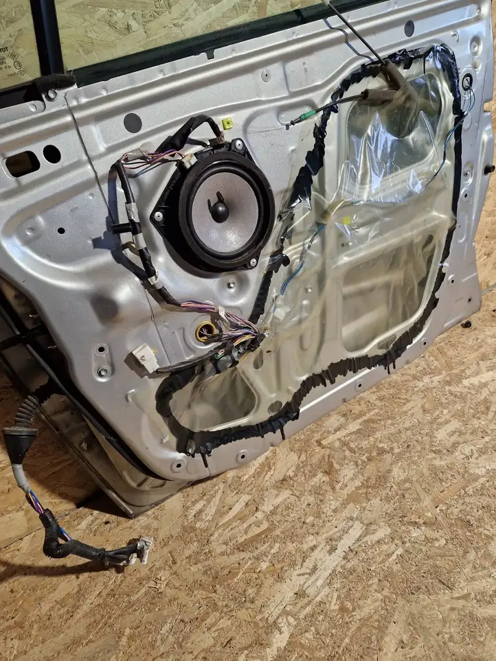 Toyota Corolla Verso AR10 (2004 - 2009) Дверь — фото 4