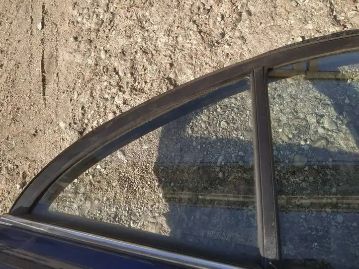 Toyota Avensis T250 (2003 - 2006) Форточка двери — фото 3