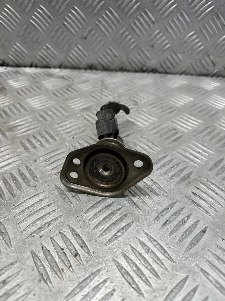 Opel Astra K (2015 - 2020) 55504439 Форсунка AdBlue — фото 3