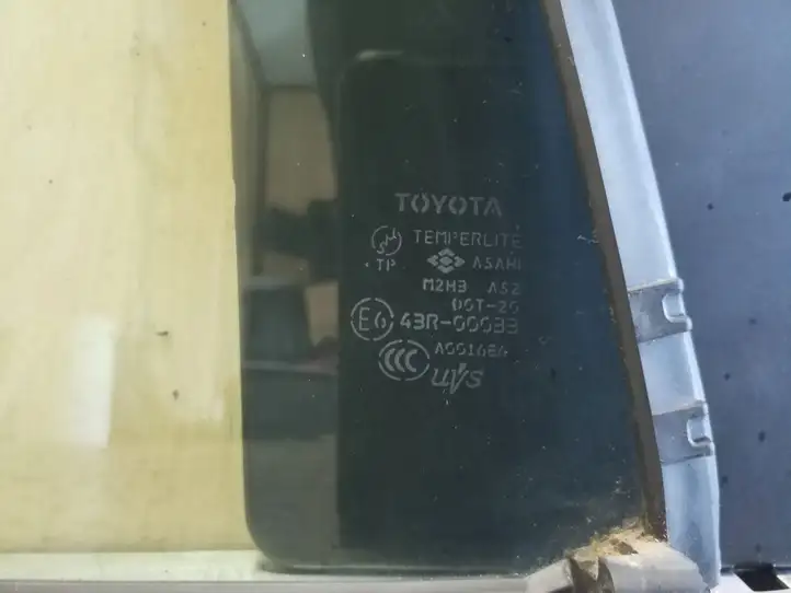 Toyota RAV 4 (XA20) (2000 - 2005) Форточка двери — фото 4