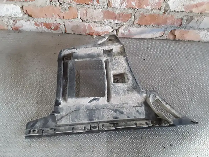 Volvo V70 (2004 - 2007) 08693382 Кронштейн заднего бампера — фото 2