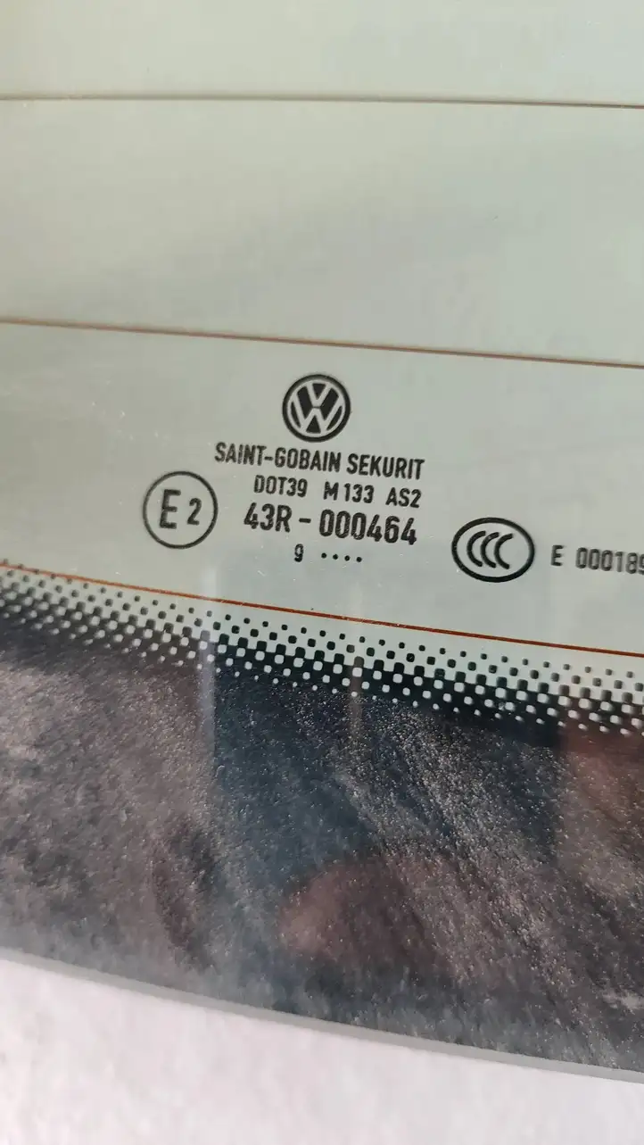 Volkswagen Polo V 6R (2009 - 2015) DOT39M133AS2 Заднее стекло — фото 3