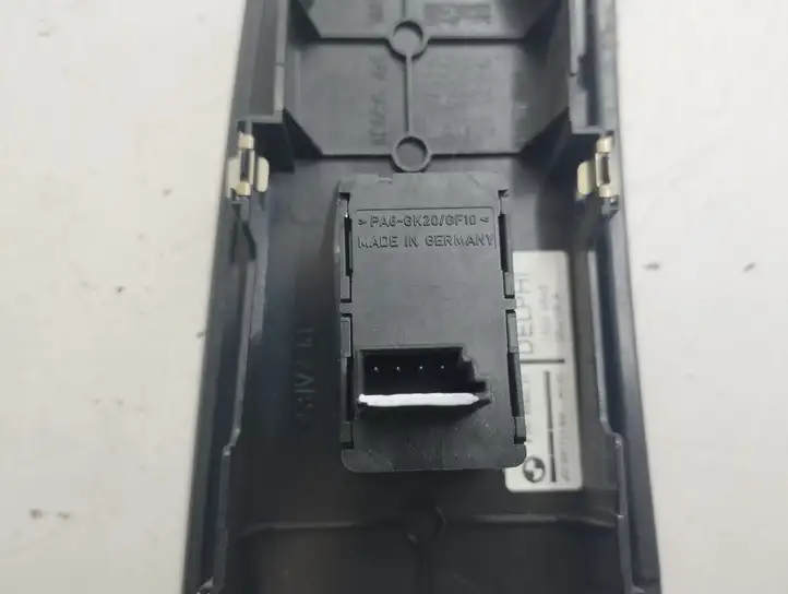 BMW 5 E60 E61 (2004 - 2010) 6951956 Кнопка стеклоподъемников — фото 2