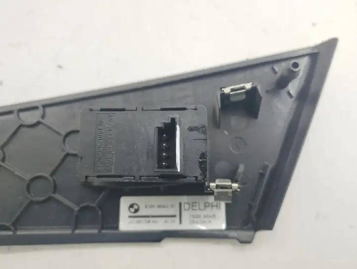 BMW 5 E60 E61 (2004 - 2010) 6951966 Кнопка стеклоподъемников — фото 3