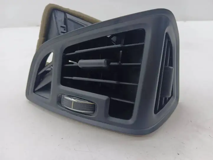 Ford Focus Grand C-MAX (2010 - 2019) AM51R018B09BGW Боковой воздушный дефлектор — фото 2
