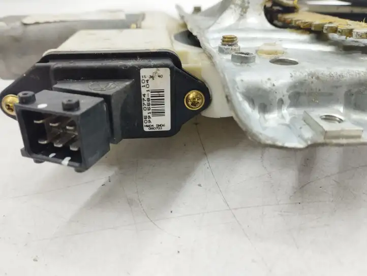 Toyota Corolla E120 E130 (2000 - 2004) 6983002100 Стеклоподъемник передней двери (комплект) — фото 2