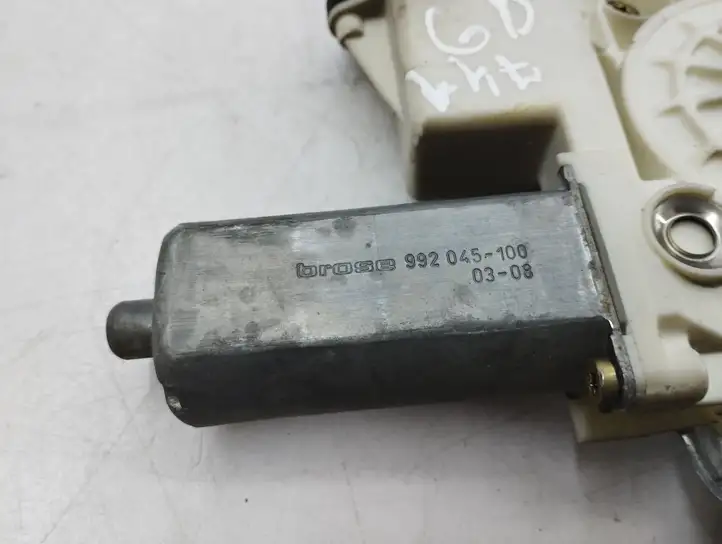 Toyota Corolla E120 E130 (2000 - 2004) 6983002100 Стеклоподъемник передней двери (комплект) — фото 3