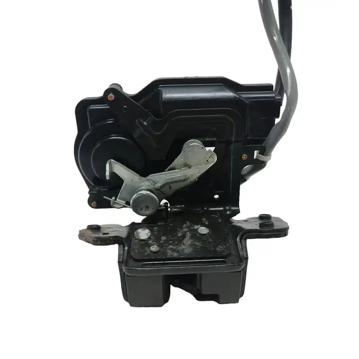 Toyota Avensis T250 (2006 - 2009) Замок крышки багажника — фото 6